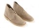 Chaussures Clarks originals Desert Boots en daim beige pour homme.