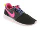 Basket Nike roshe one junior noir et rose 599729 011.